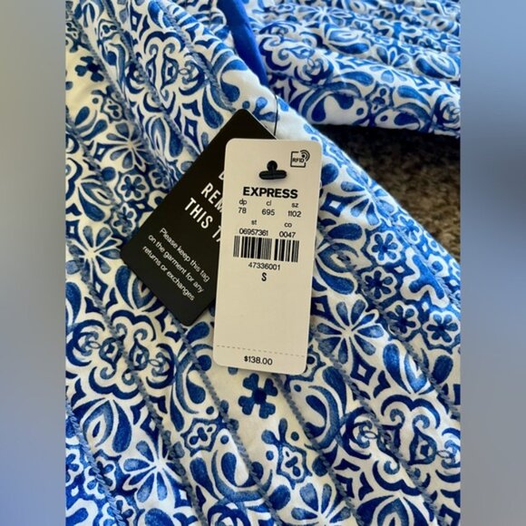 Express Quilted Reversible Jacket NWT - Picture 3 of 4